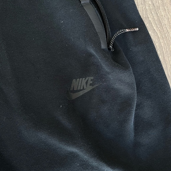 Black Nike Sweatpants - Picture 2 of 3